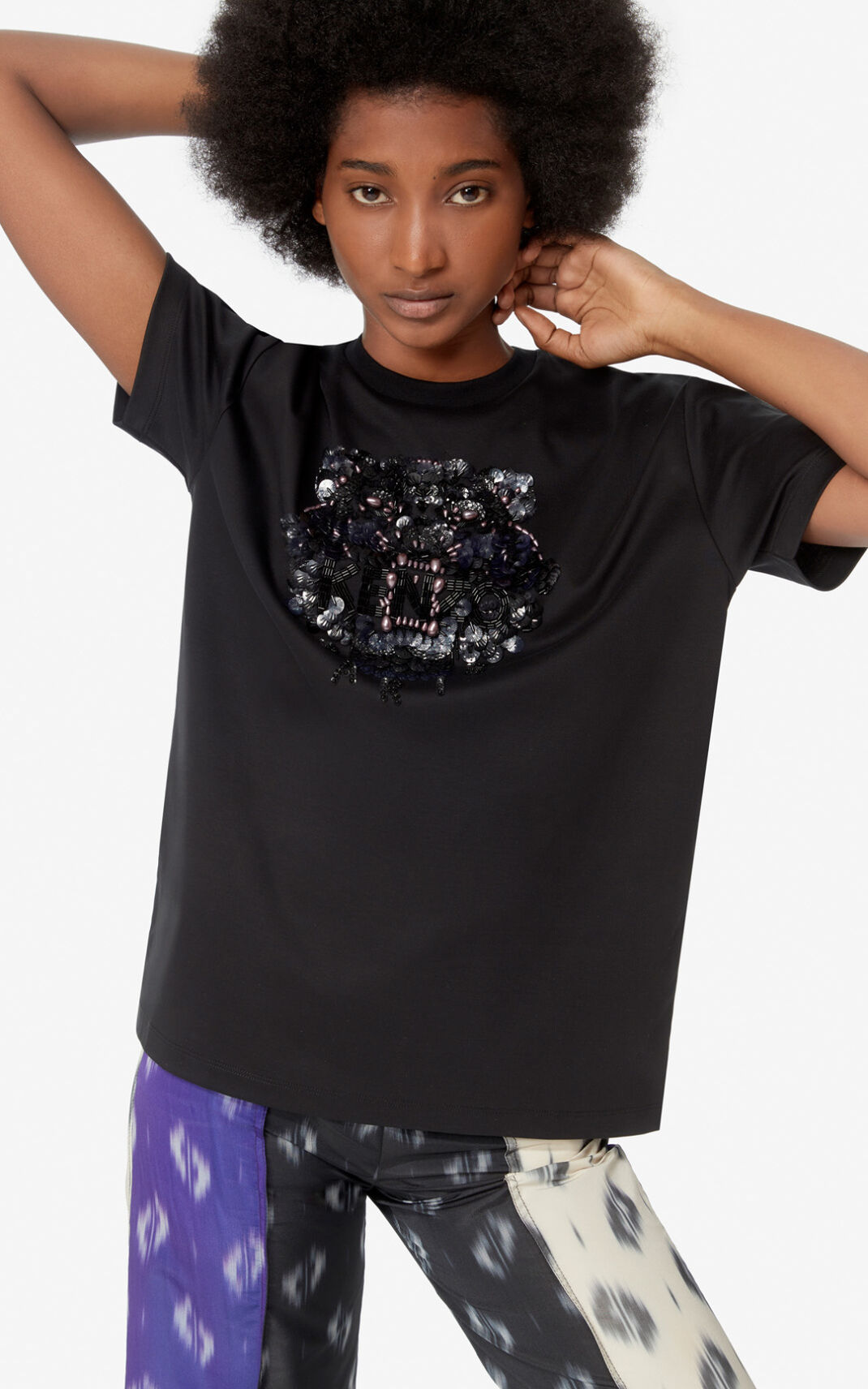 Camiseta Kenzo Sequined Tiger Feminino - Pretas | 623UPCDJA